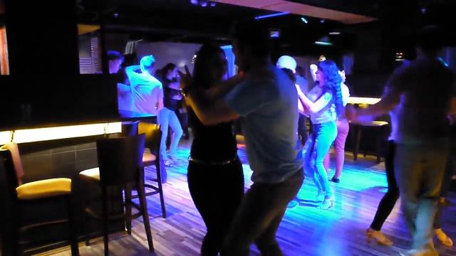 Bachata. Юра и Полина смотреть онлайн