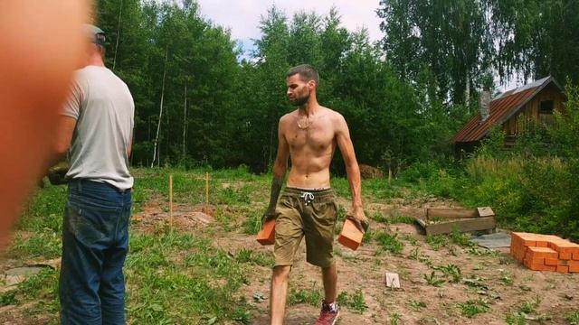 Бетон. Заливали столбчатый фундамент под каркасный дачный домик. Тимоха видеооператор. смотреть онлайн