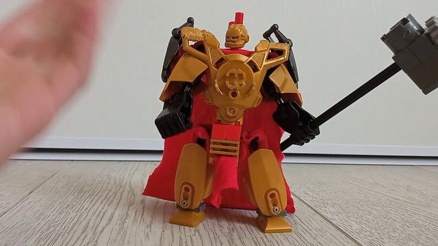 Лего Адептус Кустодес (стражник императора) из Warhammer 40000. смотреть онлайн