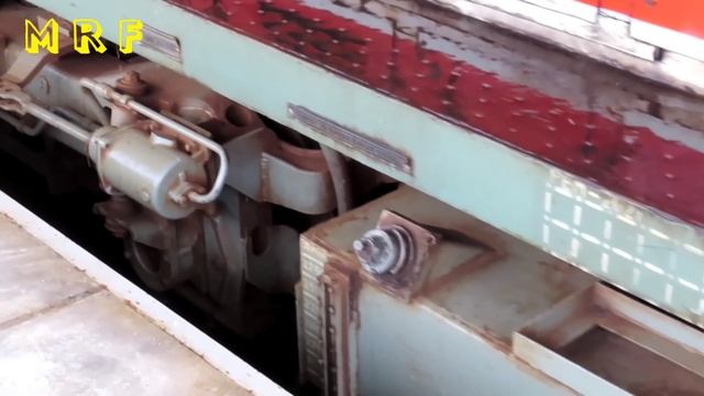 SKILL MASINIS DI UJI ! DETIK-DETIK KA ARGO TAMBAHAN YK SELIP TAK KUAT MENANJAK & KELUAR PERCIKAN AP смотреть онлайн