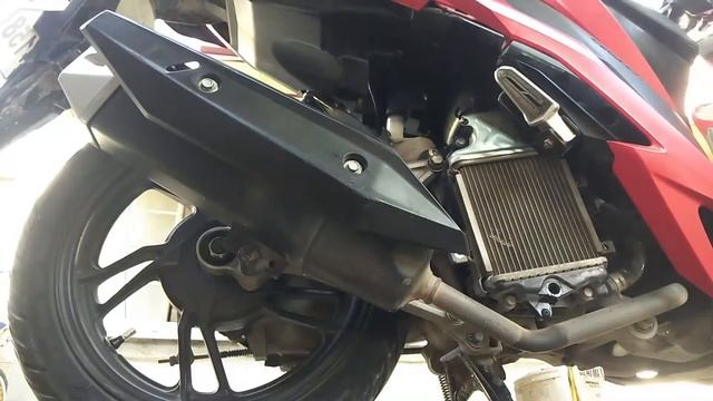 HONDA CLICK 150i | REMOVING AND ADDING COOLANT