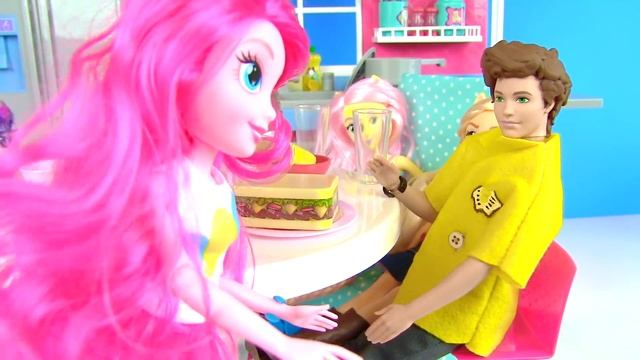 My Little Pony Equestria Girls КТО БУДЕТ ШИТЬ СВАДЕБНОЕ ПЛАТЬЕ? Что с ПИНКИ? Май Литл Пони смотреть онлайн