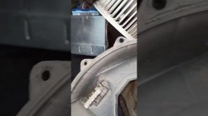 Ланос течет вода в салон,под коврик пассажира