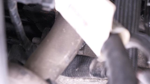 How to replace the Starter Megane mk3 1.5 dCi ? смотреть онлайн