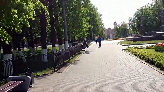 клумба на площади смотреть онлайн