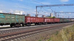 Электровоз 2ЭС6-1182 «Синара» с грузовым поездом отправляется со ст. Екатеринбург-Сортировочный