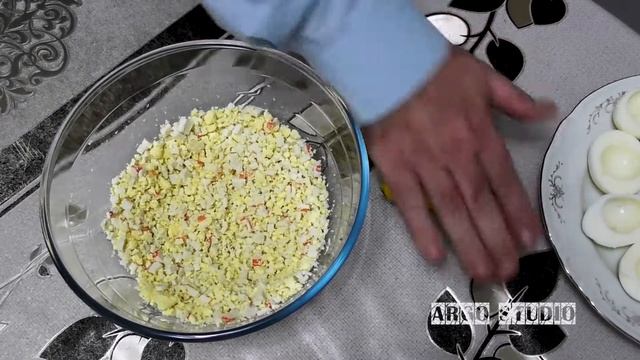 Яйца фаршированные крабовыми палочками. Рецепт от ARGoStav Kitchen смотреть онлайн