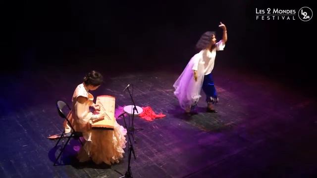 Traditinal kazakh song " Ak Bayan " . Extrait du spectacle 'Dede Korkut' Festival Les 2 Mondes. смотреть онлайн