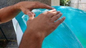 Простой способ найти и заклеить дырку в бассейне или матрасе содой и клеем