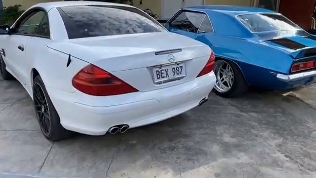 V8 showdown between the 2002 Mercedes Benz SL500 and the 1969 Camaro SS!!! смотреть онлайн