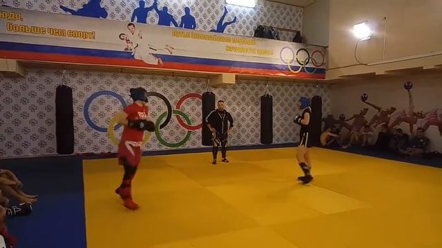 Бой девушек. Ушу саньда vs MMA смотреть онлайн
