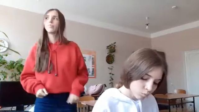 Яна Целенко, Ксения Бондарева смотреть онлайн