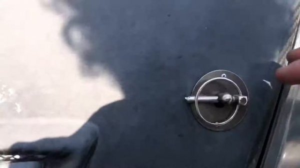 STRIPPING THE INTERIOR OF THE 3G ECLIPSE!!! WEIGHT REDUCTION FOR THE TRACK!