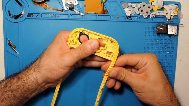Fixing Nintendo Switch Lite Broken screen смотреть онлайн