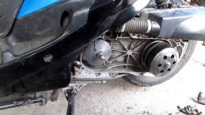 Замена ремня вариатора на китайском скутере Tiger-50