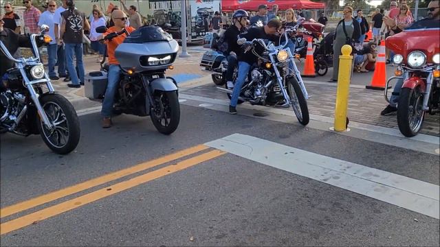 BIKER PARTY AT CAPE CORAL BIKE NIGHT 4/9/2022 смотреть онлайн