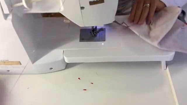 Coudre un petit panier à chocolat - Tuto Couture Madalena смотреть онлайн