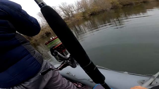 Как ловить хищника осенью | Поиск мест без эхолота | Narval Argument в деле | Ловля щуки и окуня