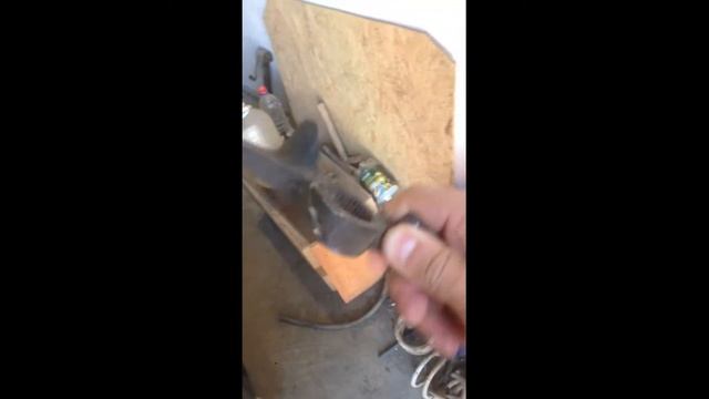 ИСТРИЯ О ТОМ КАК Я ПОМЕНЯЛ IPHONE НА ЖИГУЛИ) смотреть онлайн