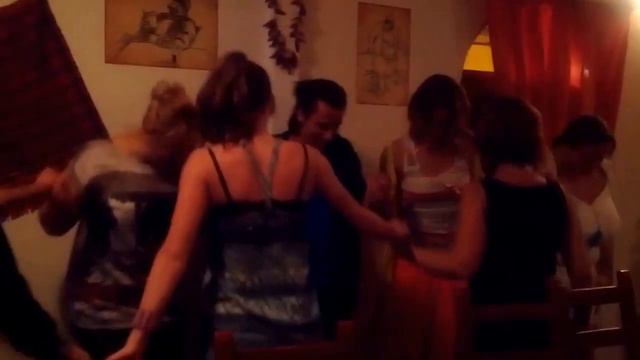 Hermann Melo танцува "Бяла Роза" смотреть онлайн