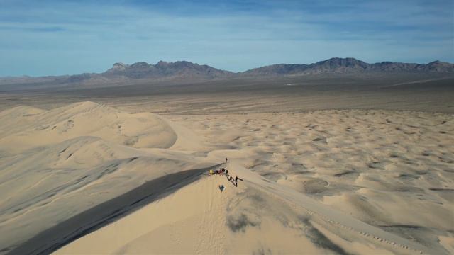 MOJAVE DESERT смотреть онлайн