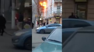 Как на Льва Толстого дом загорелся: начало пожара