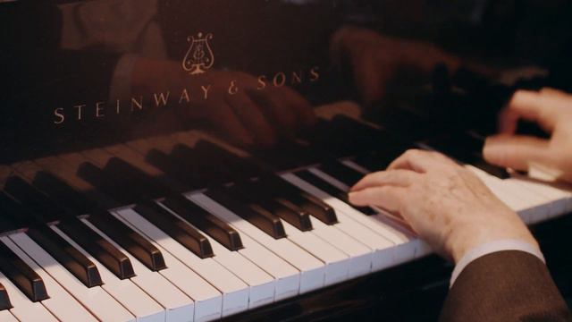 Camille Saint-Saëns "Le Carnaval des animaux" - VII. Aquarium - CYPRIEN KATSARIS смотреть онлайн