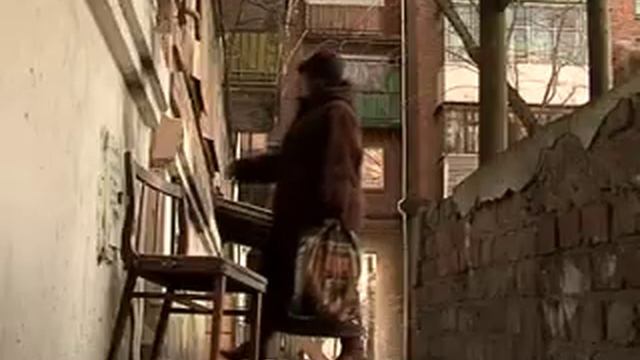 Потолок (фрагмент) смотреть онлайн