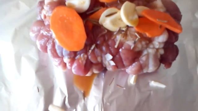 Готовим вместе:Я вернулась.Запекаем мясо в медово-горчичном соусе. смотреть онлайн