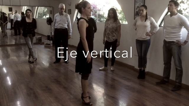 Cómo bailar Tango. La Postura de Tango. Lección 1 смотреть онлайн