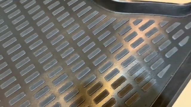 Поддон в багажник Нива Шевроле / Тревел смотреть онлайн