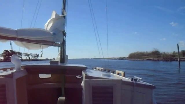 Volvo Penta MD1 Running смотреть онлайн