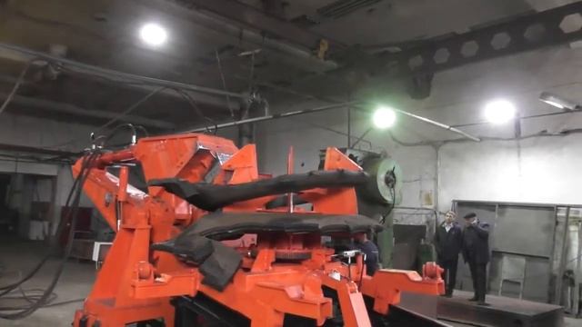 Установка, ножницы для резки крупногабаритных шин. смотреть онлайн