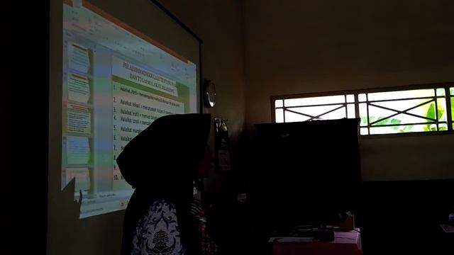 VIDEO PRAKTIK MENGAJAR KELAS 4 PPL 1 TENTANG IMAN KEPADA MALAIKAT-MALAITKAT ALLAH SWT смотреть онлайн
