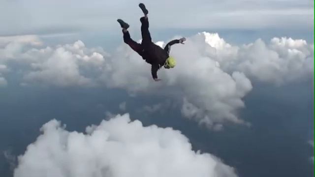 Jump 24 - A-License Check Dive смотреть онлайн