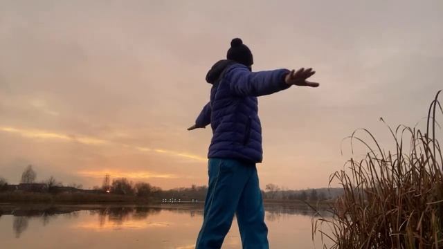 ? Зарядка ВСЕ ПРОСТО - 00100. Самая простая утренняя зарядка - растяжка. Начало в 7:15. смотреть онлайн