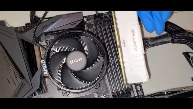 Building AMD Powered Gaming PC With Gigabyte B550 Aorus Master смотреть онлайн