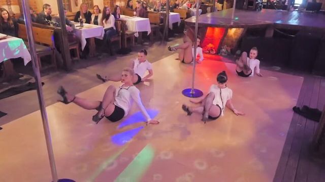 Танец Pause&Rewind