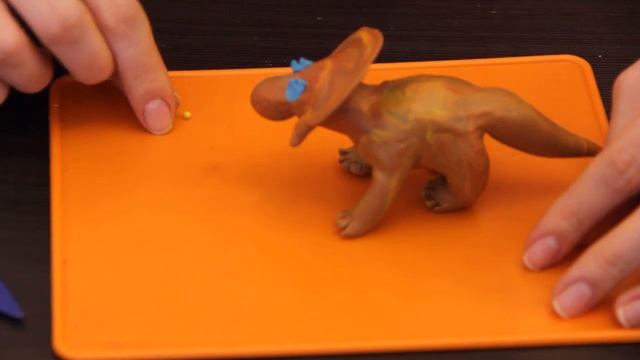 Лепим динозавра (Регалицератопс). Sculpt Dinosaur (Regaliceratops).#Лепим#Пластилин#Динозавр смотреть онлайн