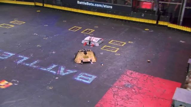 WILL RADIO ISSUES DICTATE THE WINNER?| WAR Hawk vs Ragnarök | BattleBots смотреть онлайн