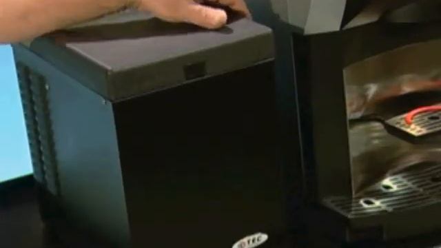 25 - Koro and Korinto ES - Mini Fridge смотреть онлайн