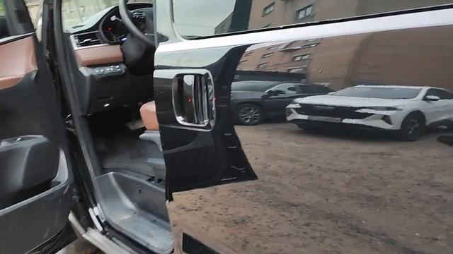 Hyundai Гранд старекс Урбан Эксклюзив 20 год с минимальным пробегом в наличии в Москве смотреть онлайн