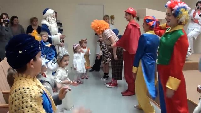 Детская танцевалка "Бибика" (Колёсики, колёсики и красивый руль...) смотреть онлайн