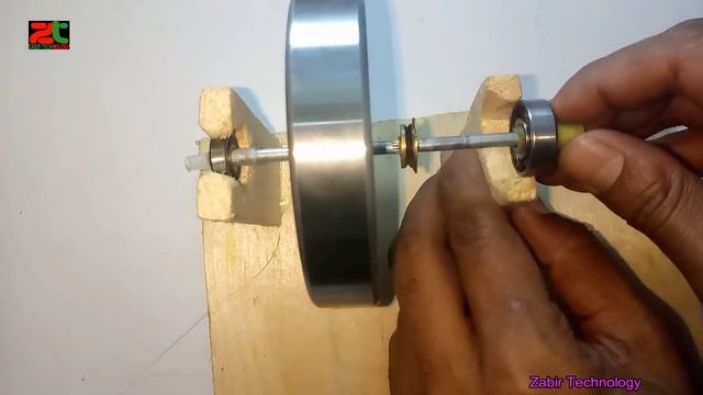 How To Make Free Power Bearing Energy Generator |all Time Running Free Generator