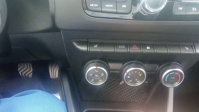 Новый Renault Daster Life 1,6 4x2.Рено Дастер Лайв. смотреть онлайн