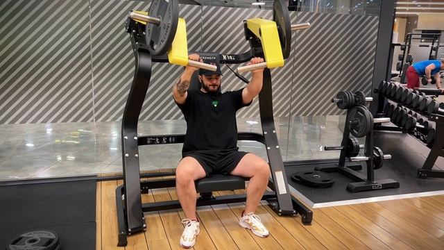 Онлайн тренировка в X-FIT / Денис и Владимир #video #live #sport #спорт смотреть онлайн