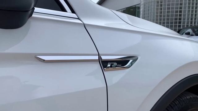 Volkswagen Tiguan 2.0 TSI R Line DSG available from Aston Martin Chichester смотреть онлайн