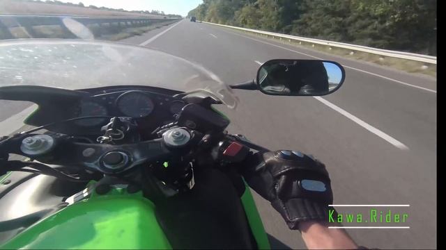 Нарезка для Instagram. Часть 9. Прохват 200 - 260 км/ч на Honda CBR600F4 смотреть онлайн