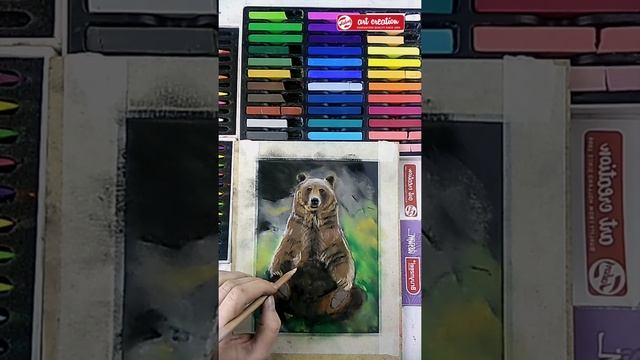 Урок 5. Животные пастелью: рисуем медведя по простой схеме (часть 2) смотреть онлайн