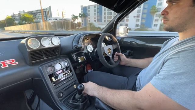 1994 Nissan R32 GTR Bee*R Walk around and Driving video, 677hp 6 Speed Sequential (FOR SALE) смотреть онлайн